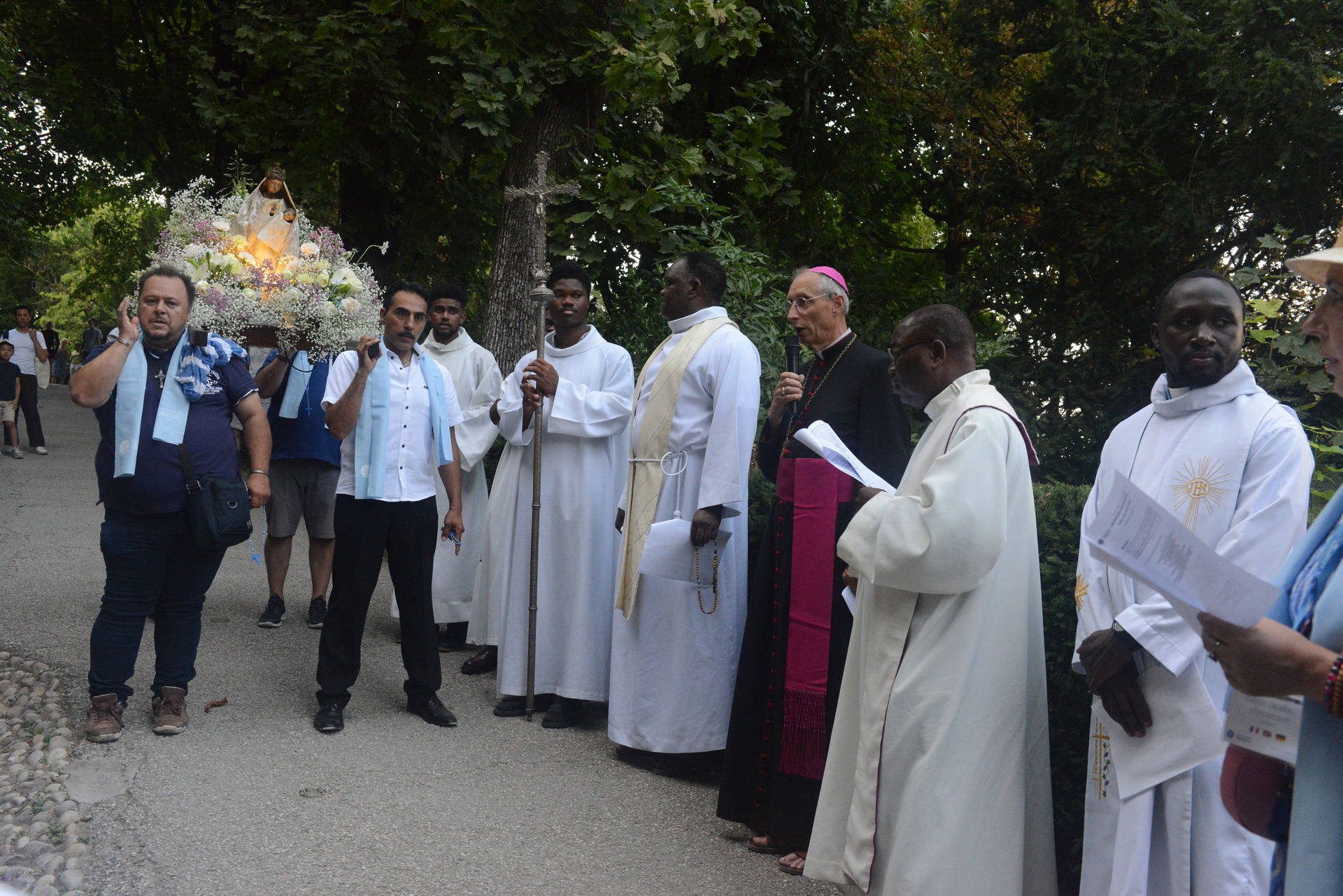 Assumption, Procession, Monseigneur Patrick Le Gal, Fourvière, Lyon, France, 2025