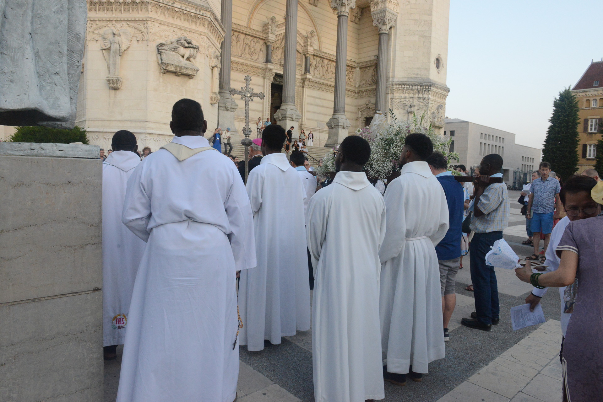 Assumption, Procession, Monseigneur Patrick Le Gal, Fourvière, Lyon, France, 2025