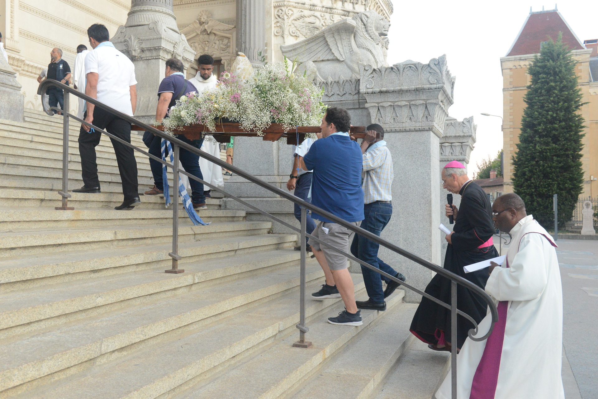 Assumption, Procession, Monseigneur Patrick Le Gal, Fourvière, Lyon, France, 2025