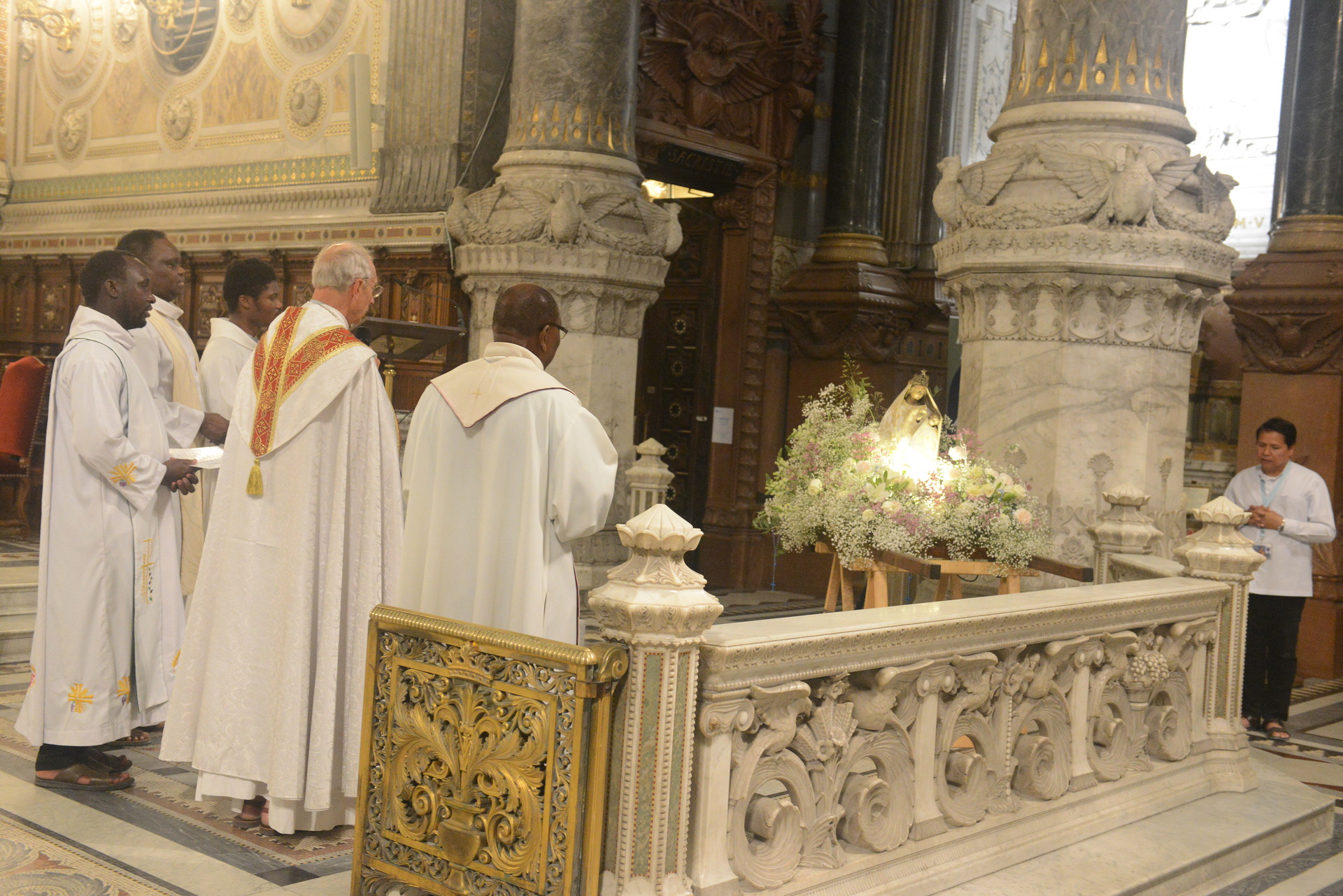 Assumption, Procession, Monseigneur Patrick Le Gal, Fourvière, Lyon, France, 2025