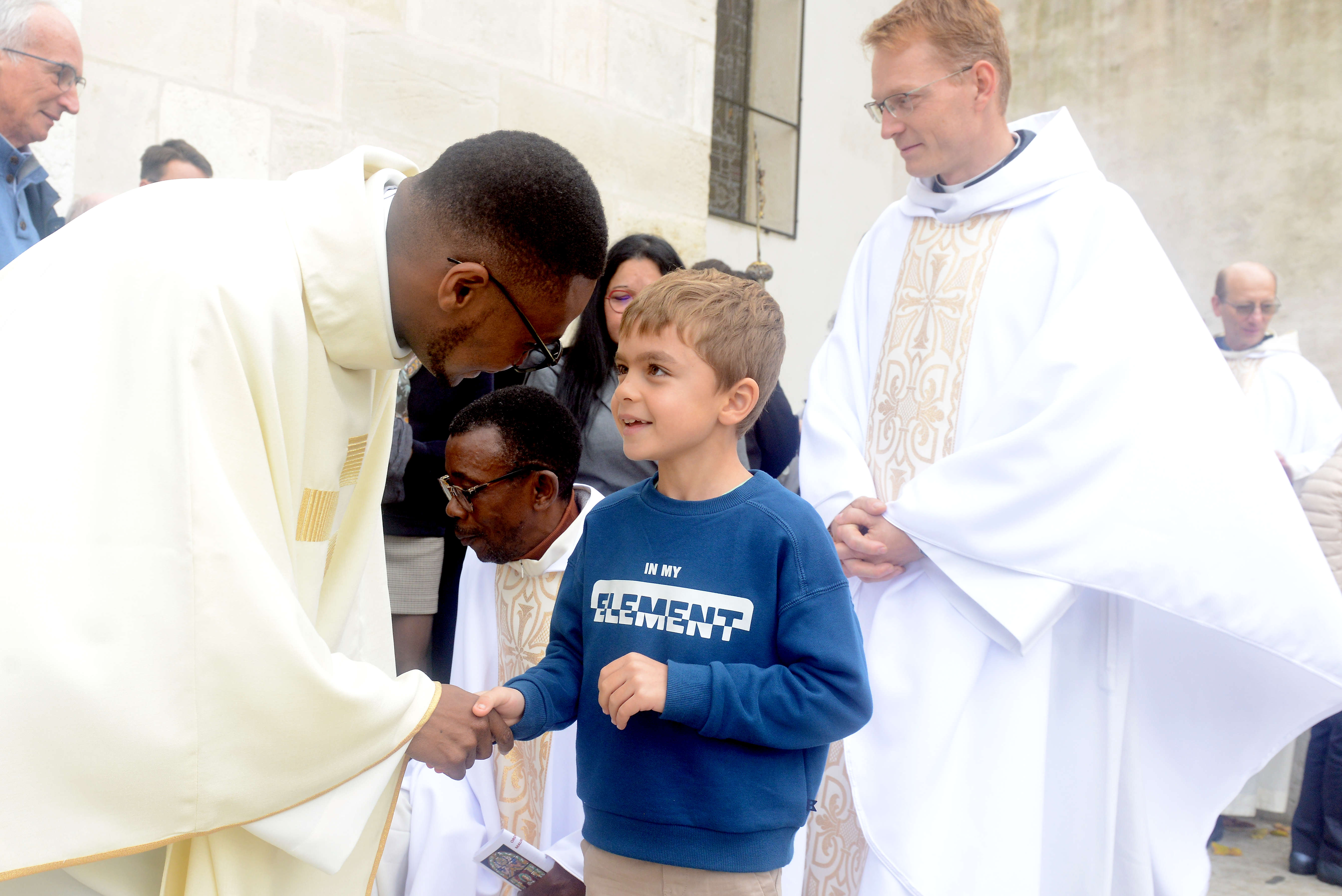 Billy Maurice Honzounnon, Sainte-Irénée, Lyon, ordination