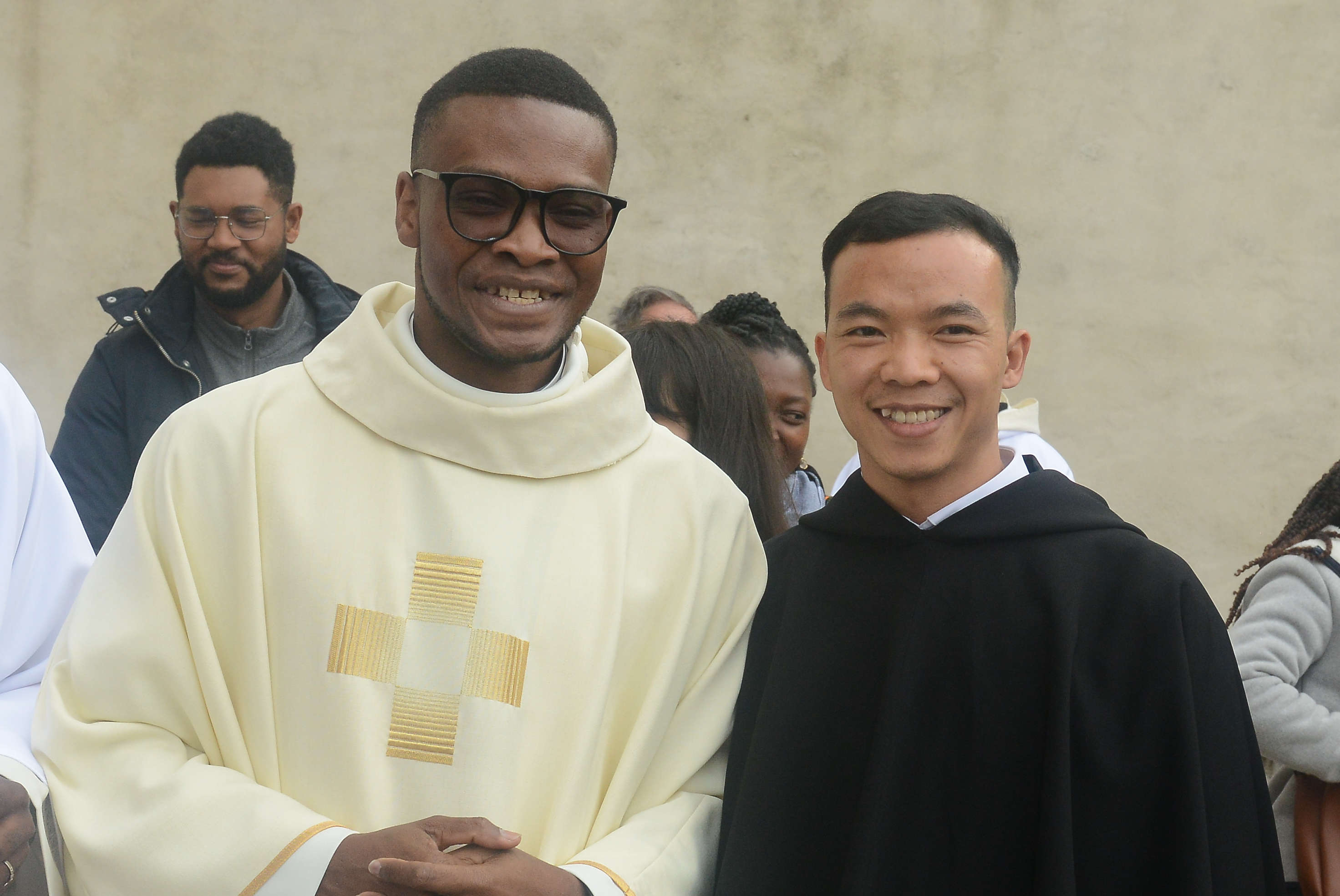 Billy Maurice Honzounnon, Sainte-Irénée, Lyon, ordination