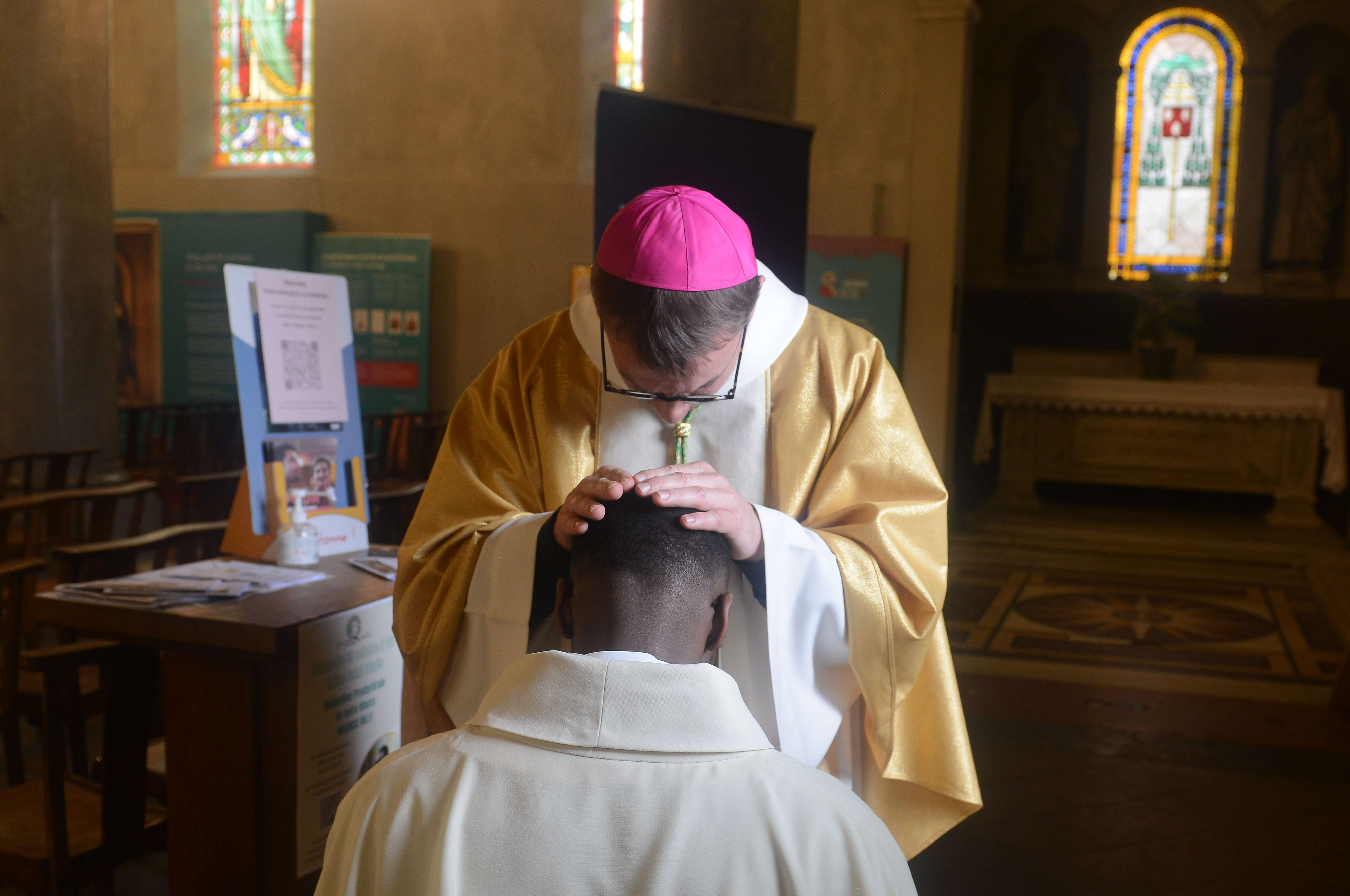 Billy Maurice Honzounnon, Monsignor Fabien Lejeusne, Sainte-Irénée, Lyon, ordination