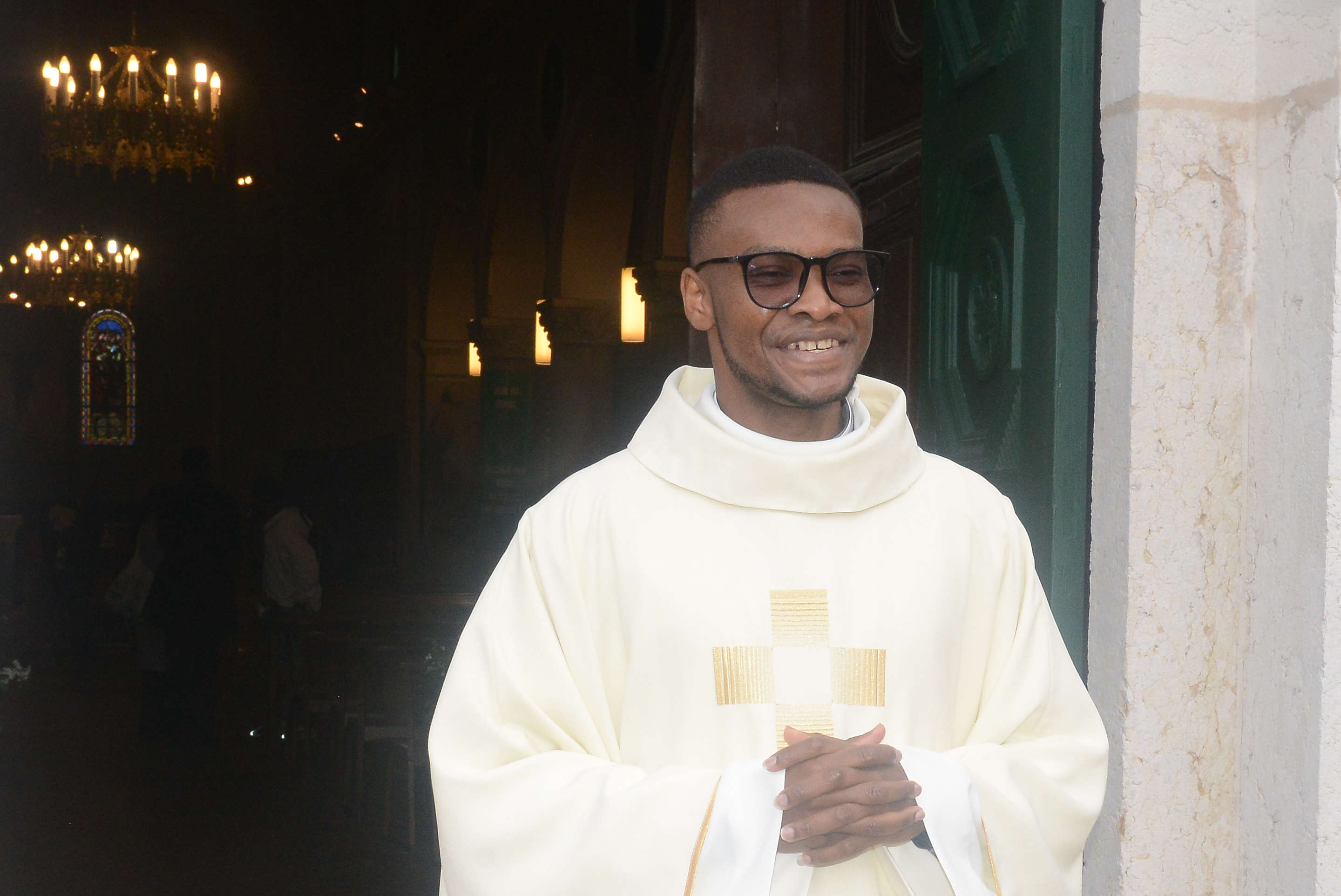 Billy Maurice Honzounnon, Sainte-Irénée, Lyon, ordination